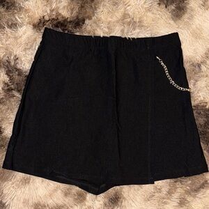 NWT Rue21 Skort with Chain
